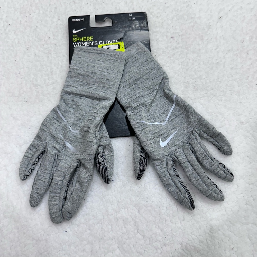 Women’s Grey Nike Running Gloves